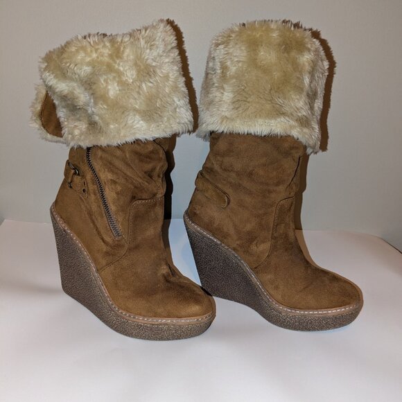 Baker’s “Furbee” Faux Fur Convertible Wedge Boots – Women’s Size 10 – Tan - Picture 5 of 7